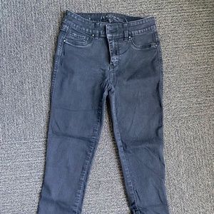 White House Black Market Mid-Rise Cropped Jeggings
